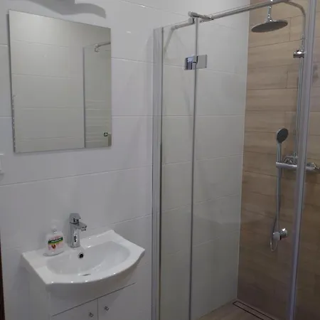 Expo Nadarzyn 3rooms Апартаменты *