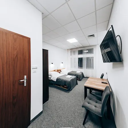 Expo Nadarzyn 3rooms Апартаменты Kajetany